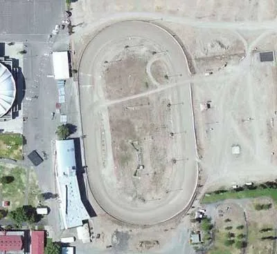 Yakima Dirt Track race track logo
